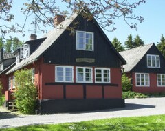 Căn hộ có phục vụ Pyttegården Apartments (Allinge-Gudhjem, Đan Mạch)