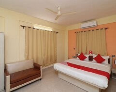 Hotel OYO 28208 Nirmala Palace (Kolkata, Indija)