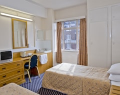 Hotel The County (London, United Kingdom)