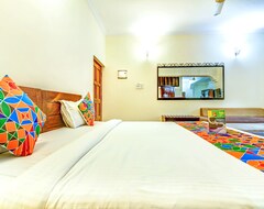 Khách sạn Hotel Maitri Sweet Living (Baga, Ấn Độ)