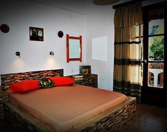 Hotelli Spiros Rooms (Panormos, Kreikka)