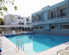 Khách sạn Nereus Hotel (Paphos, Síp)