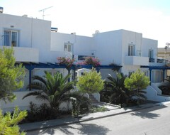 Hotel Anna Zisimos - Milos Rooms (Adamas, Grecia)