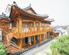 Guesthouse Laon Hanok Gguljam (Jeonju, South Korea)