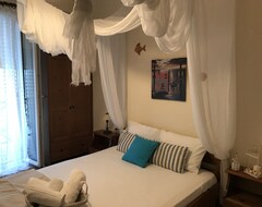 Hotelli Μorpheus Rooms (Kini, Kreikka)