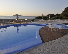 Otel Tony's Beach (Vromolithos, Yunanistan)
