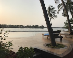 Khách sạn Paradise Lagoon (Udupi, Ấn Độ)