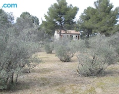 Koko talo/asunto Mazet Pleine Nature (Mouriès, Ranska)