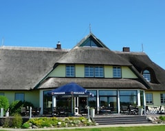 Khách sạn Golfcentrum Schloss Karnitz Rugen (Sehlen, Đức)