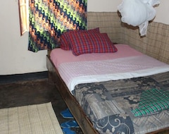 Camping site Red Rocks Rwanda - Campsite & Guesthouse (Ruhengeri, Rwanda)