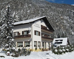 Hotel Pension & Apartments Waldkrieber (Hermagor-Pressegger See, Austria)