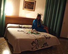Hotel Italia (Palermo, Italia)