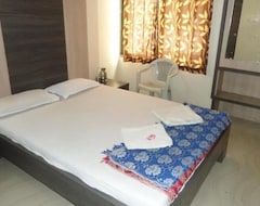 Hotel Mauli Palace (Nashik, India)