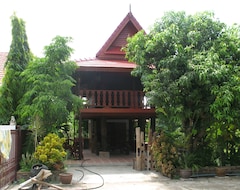 Hotelli Teak House Chiang Mai (Chiang Mai, Thaimaa)