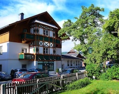 Hotel Zum Hirschen (Altaussee, Austria)
