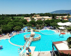 Resort Villaggio Centro Vacanze De Angelis (Numana, Italia)