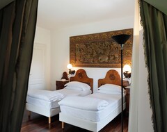 Khách sạn Villa Tivoli (Merano, Ý)