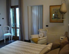 Lejlighedshotel Alloggio Kalan Room and Breakfast (Ferrara, Italien)