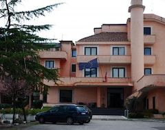 Otel De la Ville (Benevento, İtalya)