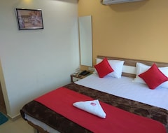 Hotel OYO 15417 Red Rose (Ahmedabad, Indija)
