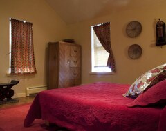 Bed & Breakfast: Topia Inn (Lanesborough, USA)