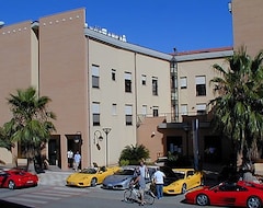 Khách sạn Aloha Park Hotel (Campomarino, Ý)