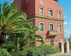 Khách sạn Hotel La Pensione Svizzera (Taormina, Ý)
