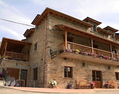 Casa Lixa Hotel Rural Albergue (Vega de Valcarce, Spain)