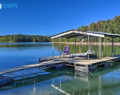 Casa/apartamento entero Clarks Hill Lake Area Home With Pool And Private Dock! (Lincolnton, EE. UU.)