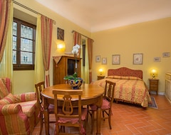 Hotel La Casa Del Garbo - Luxury Rooms & Suite (Florence, Italy)