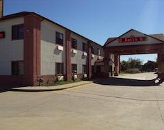 Khách sạn Tropicana Inn and Suites (Dallas, Hoa Kỳ)