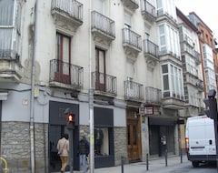 Hostal Casa 400 (Vitoria, Španjolska)