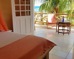 Hotelli The Islander's Inn (Union Island, Saint Vincent ja Grenadiinit)