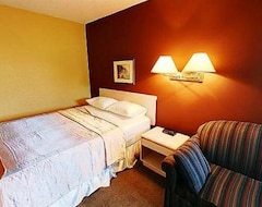 Hotel Travelodge by Wyndham Parksville (Parksville, Kanada)