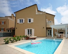 Cijela kuća/apartman Luxury villas with heated pool, whirlpool and sauna, close to the beach and (Premantura, Hrvatska)