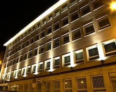 Hotel Infanta Mercedes (Madrid, España)