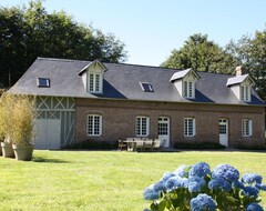 Cijela kuća/apartman Cottage Le Chateau De Janville, 3km Sea, 1.5 Km Tennis And Golf (Paluel, Francuska)