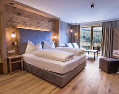 Khách sạn Alpin Hotel Sonnblick (Percha, Ý)
