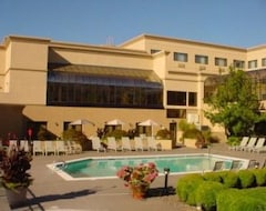 Khách sạn Monarch Hotel & Conference Center (Clackamas, Hoa Kỳ)