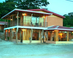 Khách sạn Sibu Lodge (Santa Elena, Costa Rica)