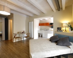 Hotel Corte San Luca Apartments (Bardolino, Italien)