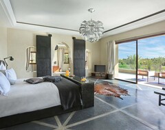 Hotel Adnaa - Modern Villa With 2 Pools, Sauna, Hammam, Tennis Court & Home Cinema (Marrakech, Morocco)