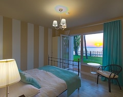Khách sạn Beach 101 Villa (Siófok, Hungary)
