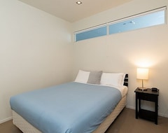 Entire House / Apartment Sail Away - Waterfront Paihia Holiday Apartment (Paihia, New Zealand)