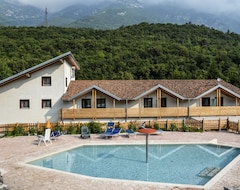 Khách sạn Rta Hotel Le Vallene (Terlago, Ý)