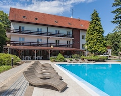 Khách sạn Dependance Pod Lipou (Modra, Slovakia)