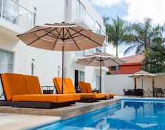Hotel Studiotel Cancun (Cancun, Mexico)