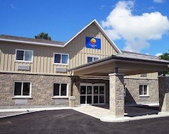 Otel Comfort Inn & Suites Thousand Islands Harbour District (Gananoque, Kanada)