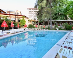 Khách sạn Estreya Residence Hotel (Varna, Bun-ga-ri)