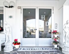 Hotel Diga (Marina-di-Ravenna, Italia)